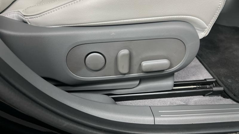Hyundai IONIQ 5 Photo cohere-a362e12f34e8952318093c497102dec6ab57d233.jpg