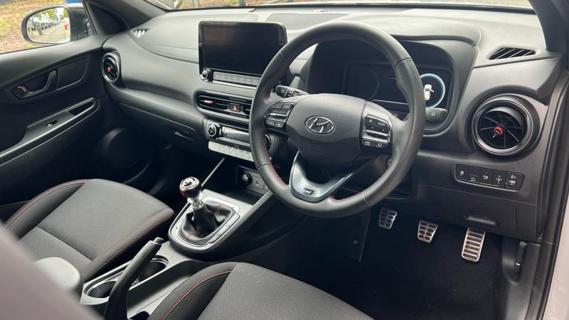 Hyundai KONA Photo cohere-a3f9218f4b45dce0b5e72a3f082642c20fde2970.jpg