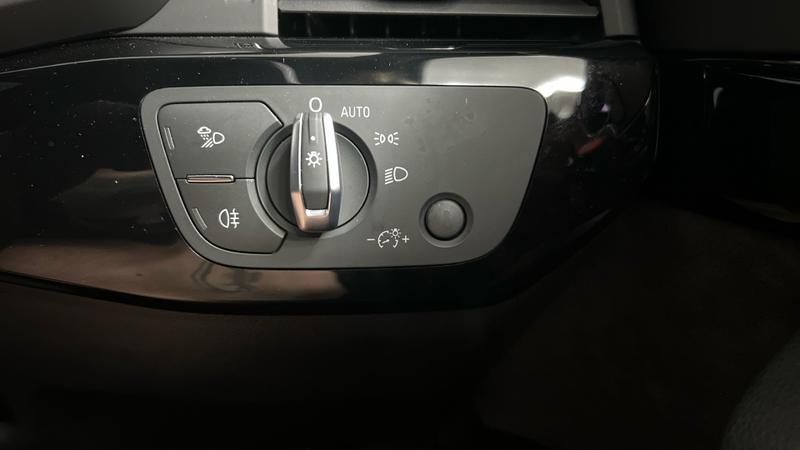 Audi A4 Photo cohere-a43c67157556d9e700c4b6477b2cfd2f7d155bcb.jpg