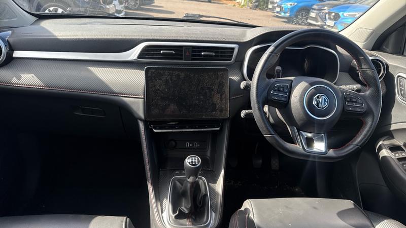 MG ZS Photo cohere-a44f900316ddb8c751299969d9dc6d005df24d85.jpg