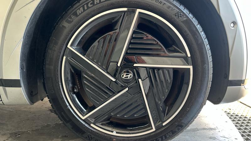 Hyundai IONIQ 5 Photo cohere-a537fc05bb5e61eb04d3aa23362ba4d79eb11a50.jpg
