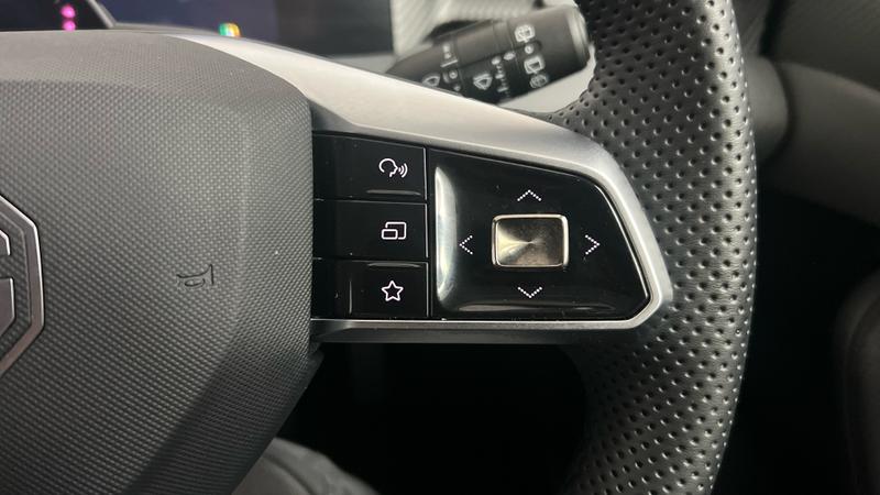 MG MGS5 EV Photo cohere-a58914605ae71d39b25cc1916c6df4faedaf2d03.jpg