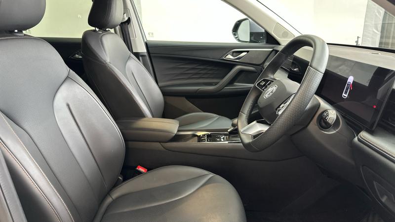 MG HS Hybrid+ Photo cohere-a5ac84fd821247d8be4036cc2bdbc6406952a6a6.jpg