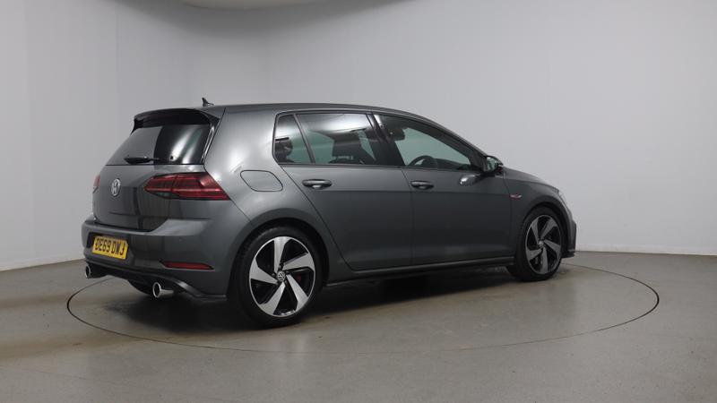 Volkswagen GOLF Photo cohere-a6770c749ef1f0639237a9fd9065ade230983349.jpg