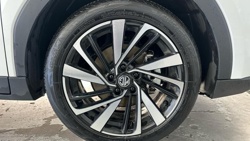 MG ZS Hybrid+ Photo cohere-a678af0796738df44bed7ba52237ea6e09fb4fb3.jpg
