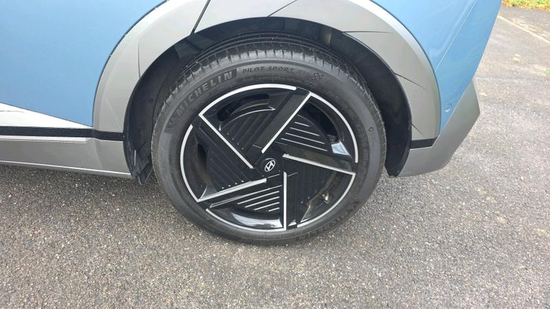Hyundai IONIQ 5 Photo cohere-a728e71b9236205dab7d1a0c1e02bcbe3669898f.jpg
