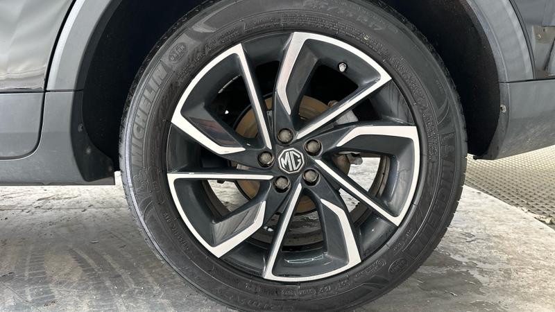 MG ZS Photo cohere-a740bf97c4f9cc2cd87715b66aaae398e38f28b6.jpg