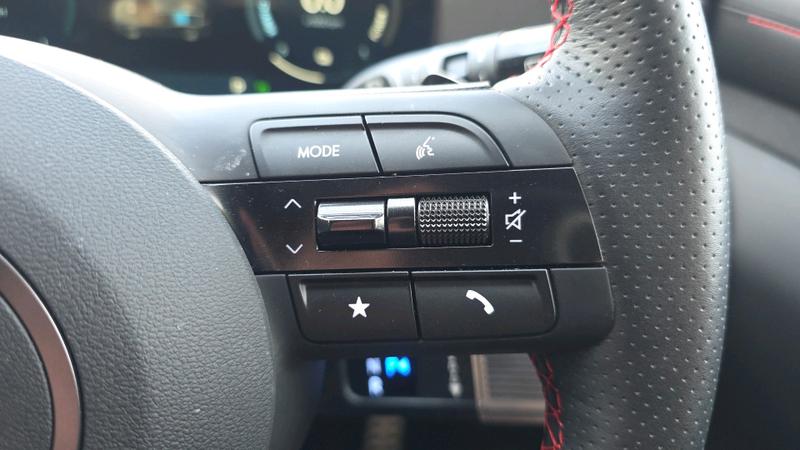Hyundai tucson Photo cohere-a7a63af4eda58f78bbc81e5dc2aa3a5ced45c438.jpg