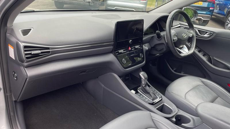 Hyundai IONIQ Photo cohere-a9b569921d511388723cb52ea259f2b0c8c2d5a0.jpg