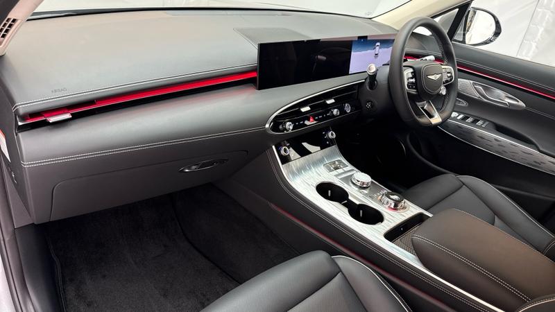 Genesis GV70 Photo cohere-a9cdfedee7fa82a29251b128269f15bb9c61b4eb.jpg