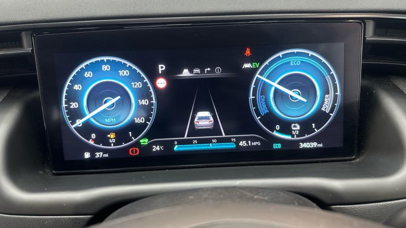 Hyundai TUCSON Photo cohere-a9cec653fa45d9307ce7b937345bf551701ad825.jpg