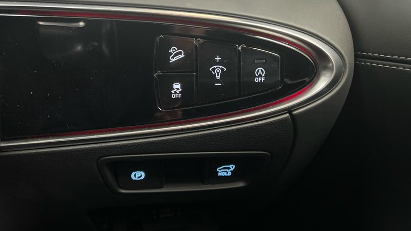 Genesis GV70 Photo cohere-aa1ae48788714328ebf4233404a1a6483c10bd82.jpg