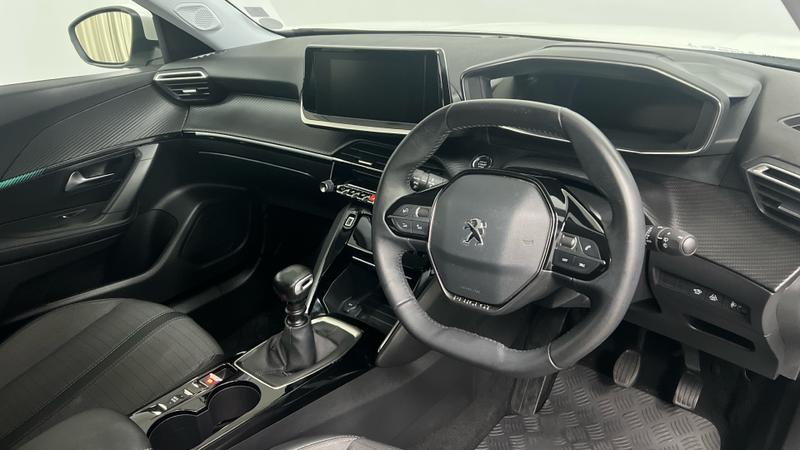 Peugeot 2008 Photo cohere-aa2a22014221bb8fc248d4be0e505ff3b8491861.jpg