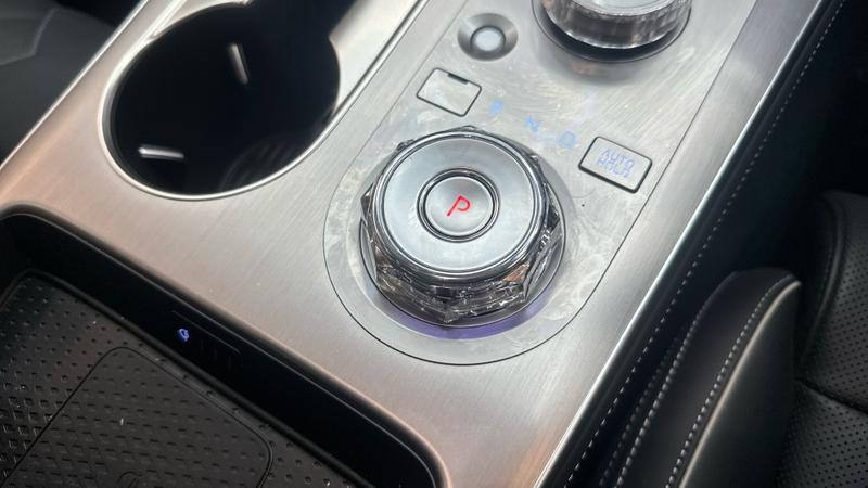 Genesis GV70 Photo cohere-aa84be105976ce7507697855740b7f4d0abb1bd0.jpg