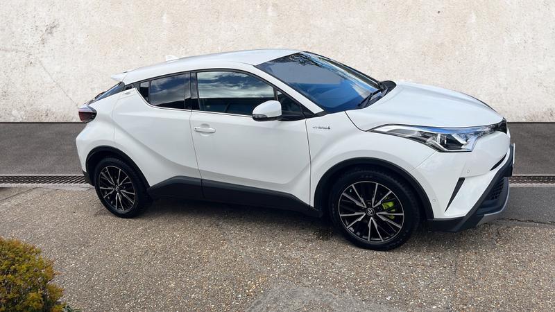 Toyota C-HR Photo cohere-aaa7e54518eac85fc7c43391e534e525bfd699b0.jpg