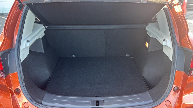 MG ZS Photo cohere-aadd17dd958728a97cb487649e8260a3fa39f540.jpg