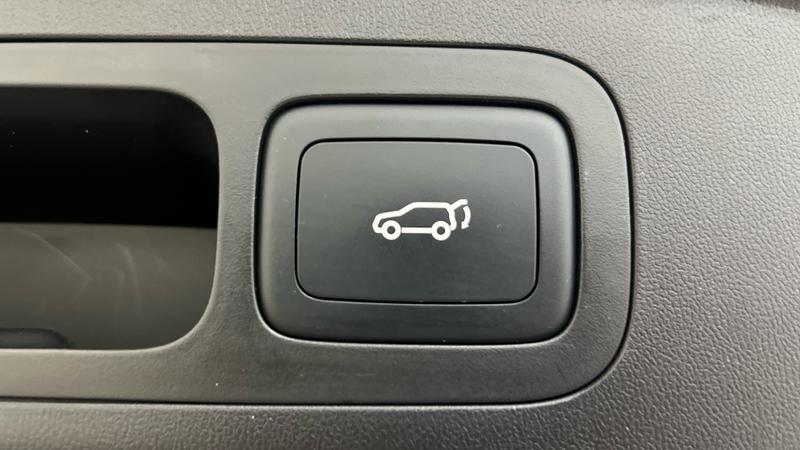 MG MGS5 EV Photo cohere-ab5ecbb550725c111a6dfaa768c4ddb522260ff2.jpg