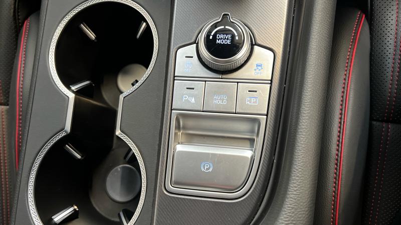 Genesis G70 Photo cohere-abd19c6b642d449c679e2cb080ac175219153eaa.jpg