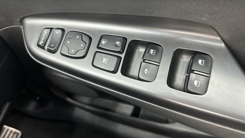 Hyundai KONA Photo cohere-ac491160dc25ae189e5d0f3f6cda97a2bd4299db.jpg