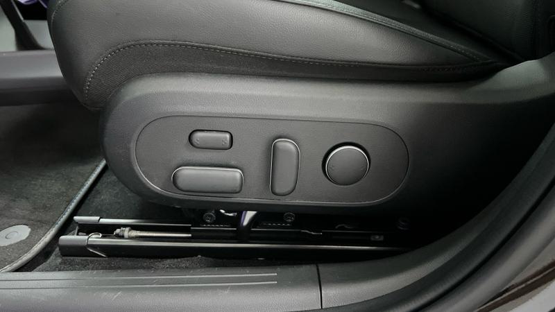 Hyundai IONIQ 6 Photo cohere-ad06134a65139abf79b400ee0253e33949aba824.jpg