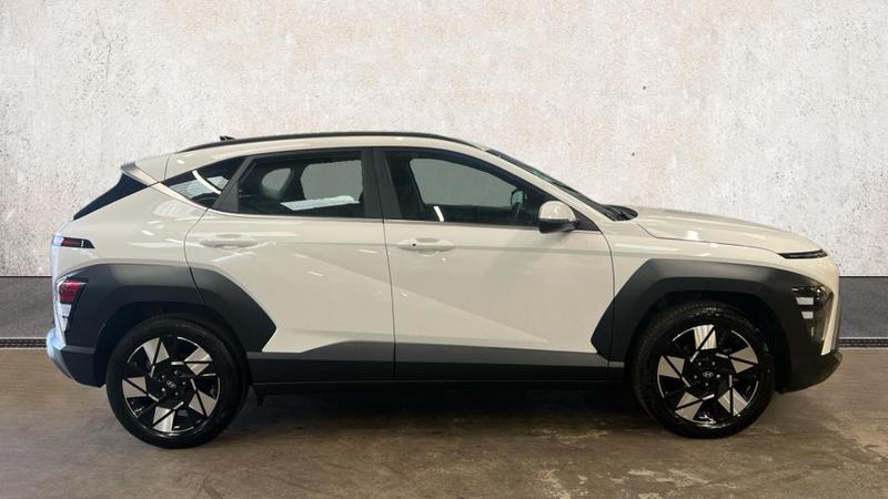 Hyundai KONA Photo cohere-ad133b945bbfbb1b8f2c94bca9d62832753fc337.jpg