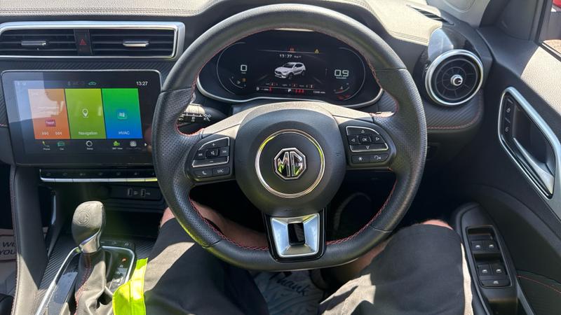 MG ZS Photo cohere-adfd90e7104ba6dbe3c21ee5e8d68bf489f04912.jpg
