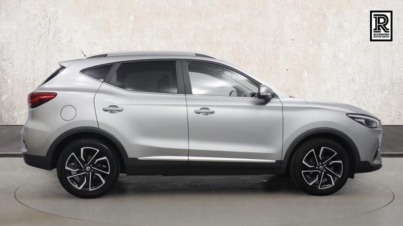 MG ZS Photo cohere-ae3a5bfd318eb6433a3c28eeba54b1834dd7a763.jpg