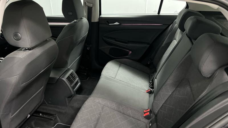Volkswagen Golf Photo cohere-ae53516647b6ffb3812c2562bdcfcba89ef00b81.jpg