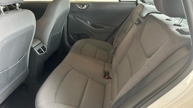 Hyundai IONIQ Photo cohere-ae5d2d35c6fcec4a8979023f2778b89df107f70b.jpg