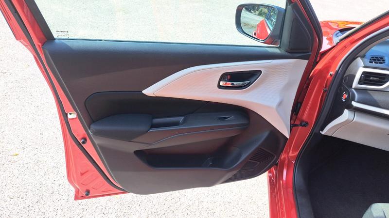 Suzuki Swift Photo cohere-ae627ecfde7f560f46dce225a6e5104ad085c435.jpg