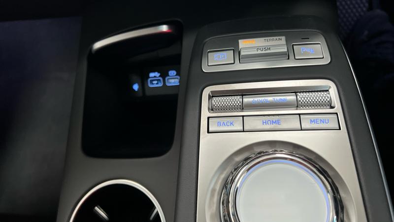 Genesis GV70 Photo cohere-ae9a2b3aa0a62f3b5d88912beeeece74d191979f.jpg