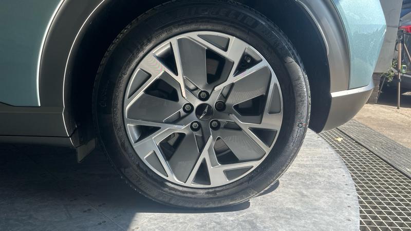 Genesis GV60 Photo cohere-aed4bdf48d2c934b696193696abe8f0650b7794e.jpg