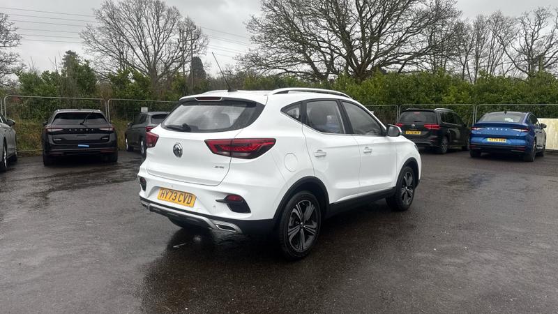 MG ZS Photo cohere-b0c16bbe7eaf6907df943ff11c42164560ee8e85.jpg