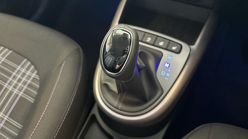 Hyundai i10 Photo cohere-b0e7a274bf6472915d735c4808c77fc1ba51a4b0.jpg