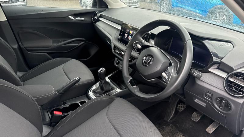 Skoda FABIA Photo cohere-b111c98e43c316f129276f00e786b3759c4d490a.jpg