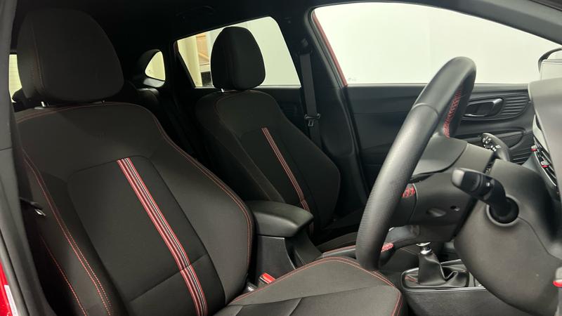 Hyundai i20 Photo cohere-b1733f9cf2ac32568245c8d4a749465d95a5b512.jpg