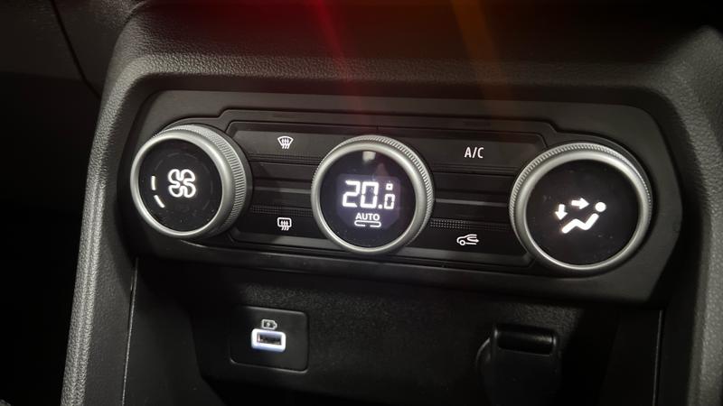 Dacia SANDERO STEPWAY Photo cohere-b32fcf2b594fe0e2651ef83e1a387049d830f08a.jpg