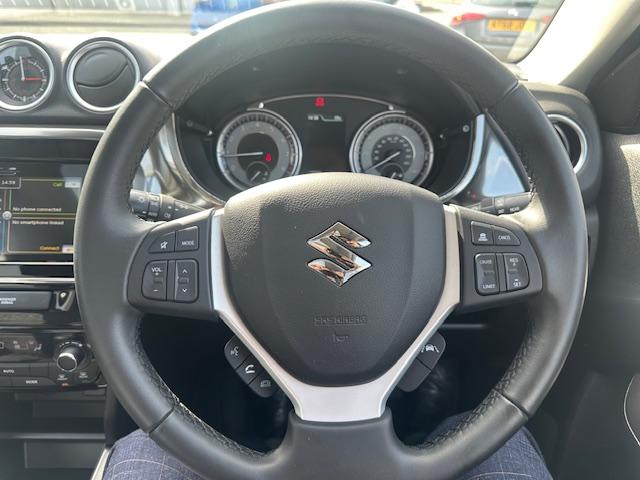 Suzuki Vitara Photo cohere-b397c09bb0f8f53c43949bffebf2ab8c9a93b866.jpg