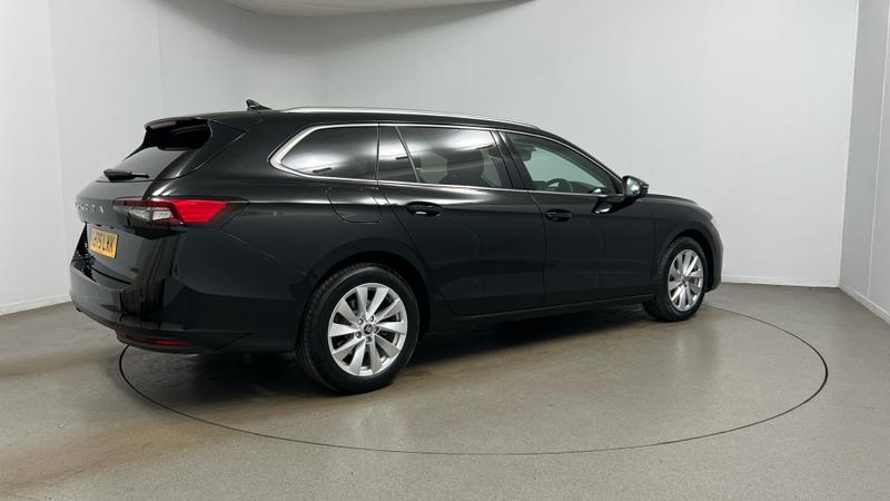 Skoda SUPERB Photo cohere-b3e553dc46682cb952440d5e86720d97aca271d3.jpg