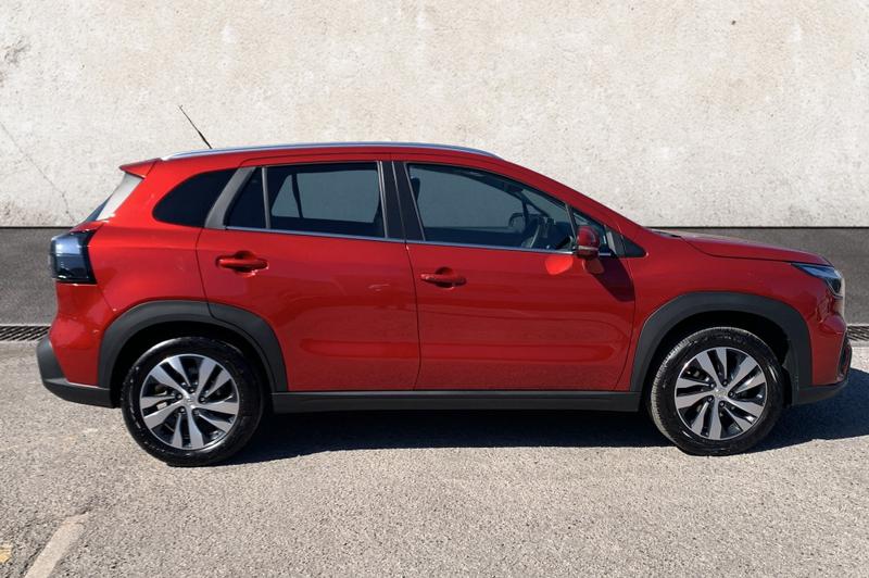 Suzuki S-Cross Photo cohere-b412fd69412382b31b3b211dc7033d5479e1dd49.jpg