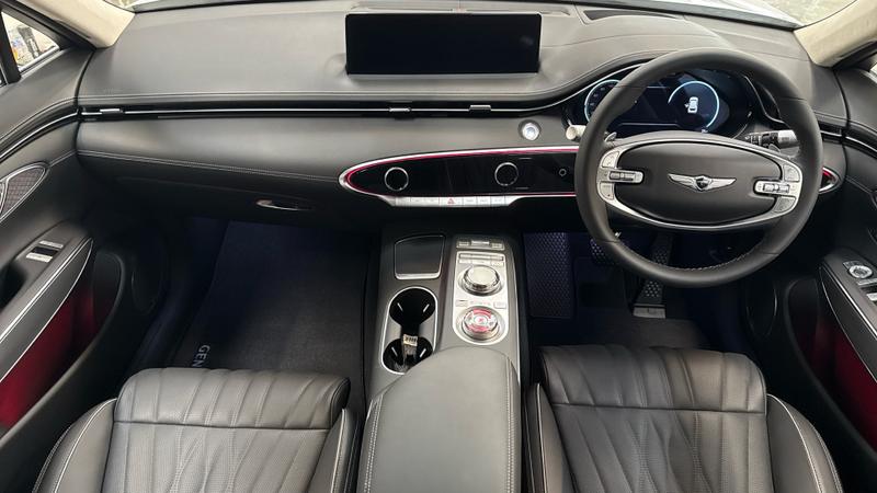 Genesis GV70 Photo cohere-b4551e0836fc5a49687e001f3818297ea59ab77a.jpg