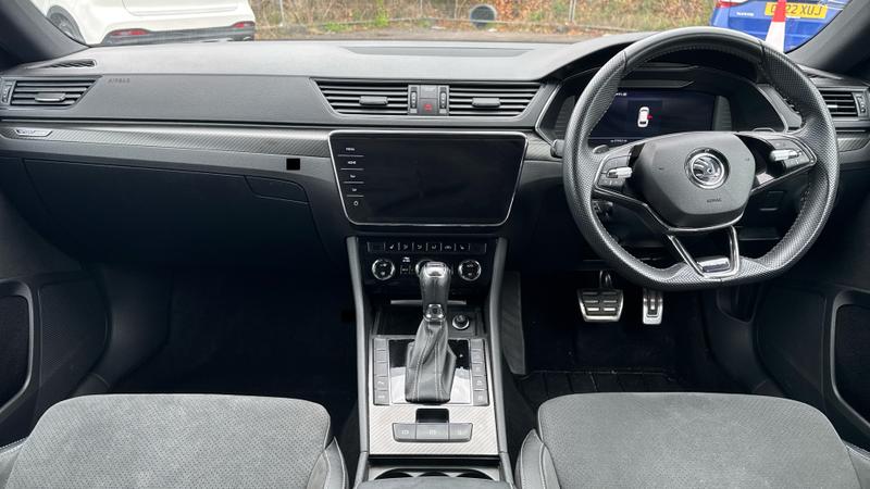 Skoda SUPERB Photo cohere-b5c02f2539da3a260b01f7a120af1bcb02294d30.jpg