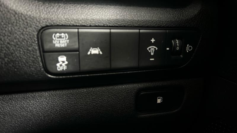 Kia Niro Photo cohere-b63bc748f1faff953f1148a42e464b784f458c94.jpg