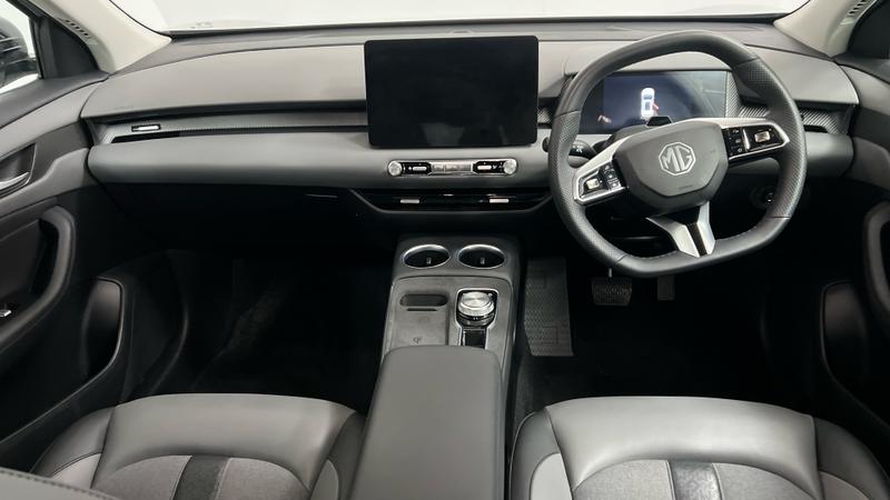 MG MGS5 EV Photo cohere-b69cf8dc2566a872799abbd00baa1478f74351a6.jpg