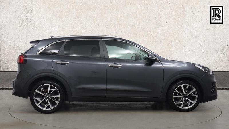 Kia NIRO Photo cohere-b69d22ffd6bf0a873191354a4d045356367812e7.jpg
