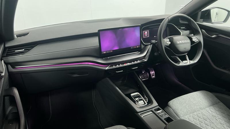 Skoda Octavia Photo cohere-b6feca287962f47eb5d52613495d9c8f938b2411.jpg
