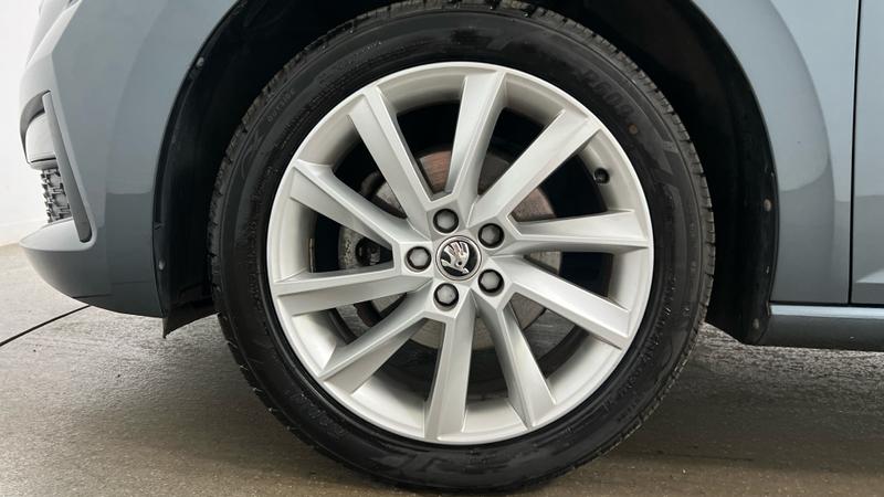 Skoda SCALA Photo cohere-b7f351fd6f73af056c158b9dc651e21afa219ba0.jpg