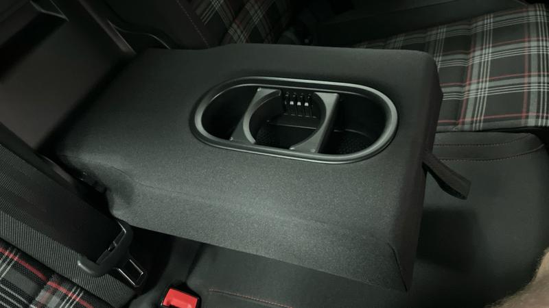 Volkswagen GOLF Photo cohere-b83369b05dd3a9e46fa9564a97bae091690ede69.jpg