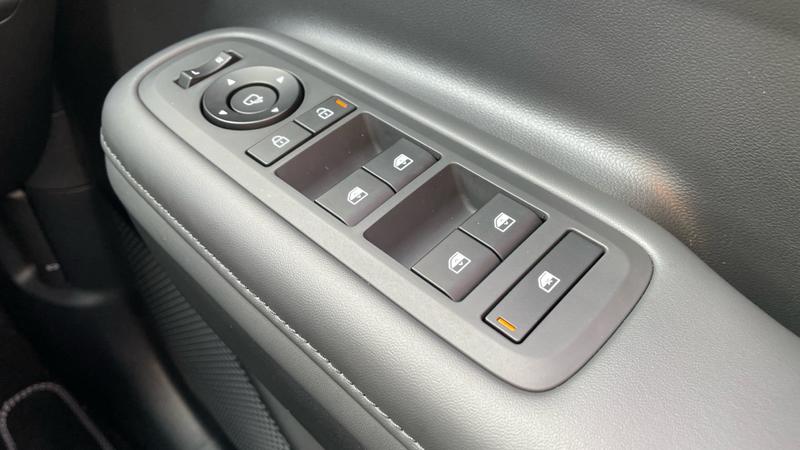 Hyundai Santa Fe Photo cohere-b8930923db2d2e595bdcc01572d34acd130d313d.jpg