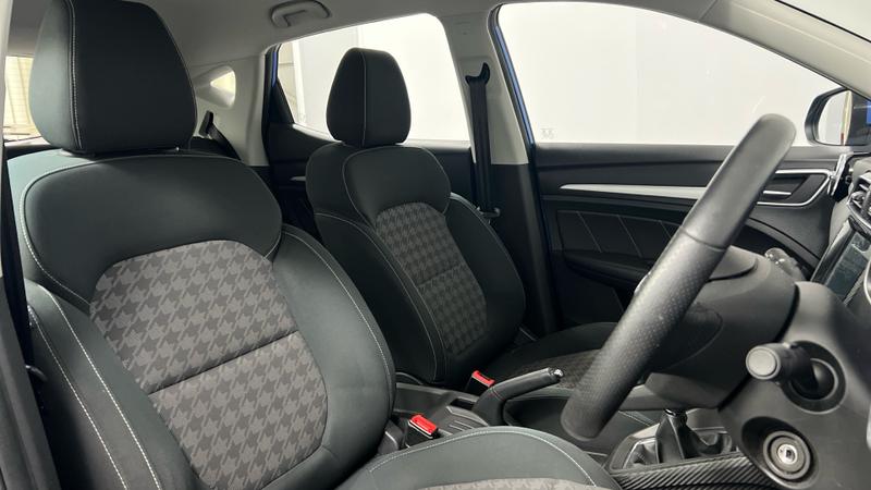 MG ZS Photo cohere-b8bd05d5341bed470ee36dadbeb11ec747827aa0.jpg